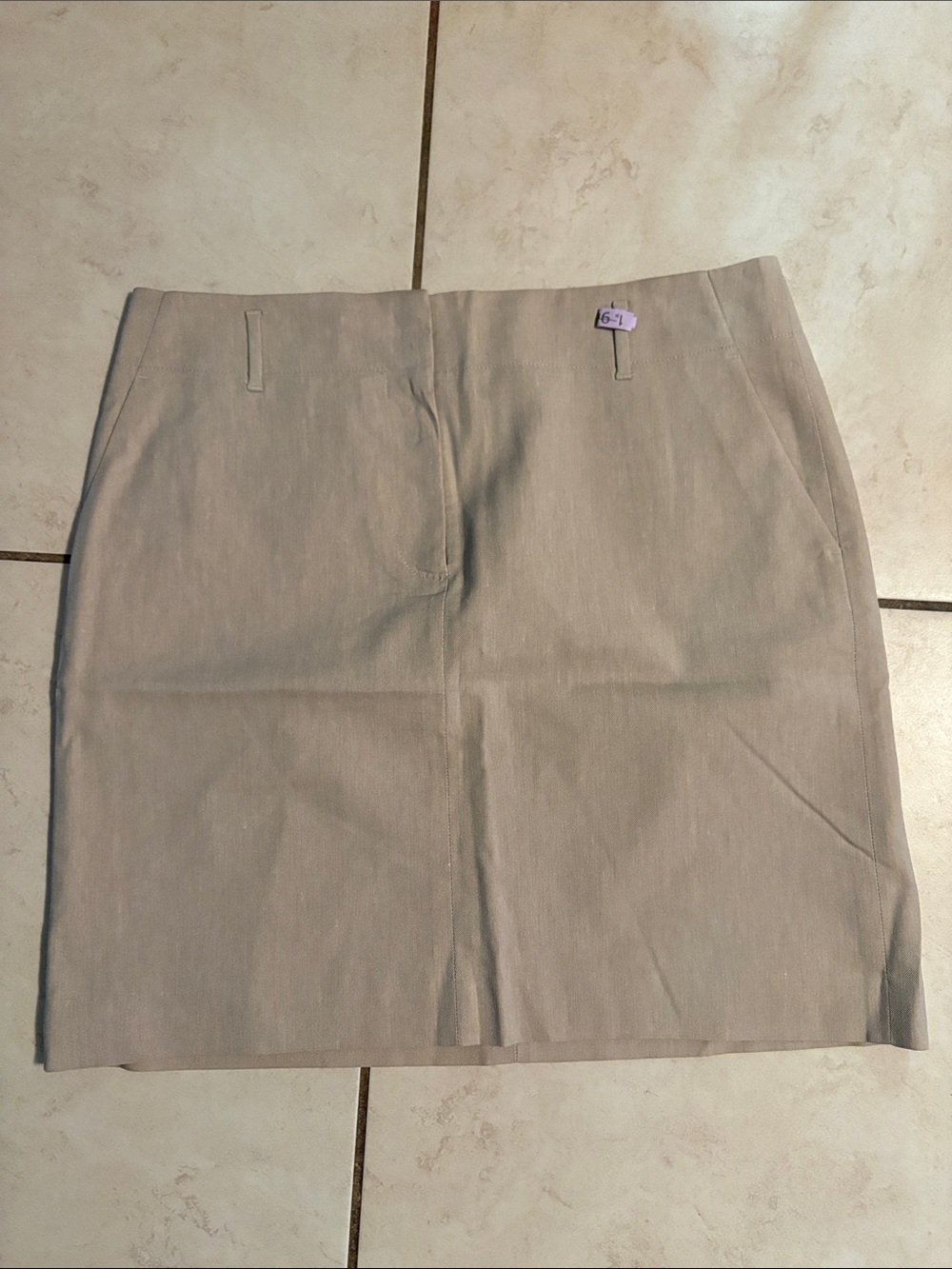 Ann Taylor Beige Women's Pencil Skirt - Tailored Workwear